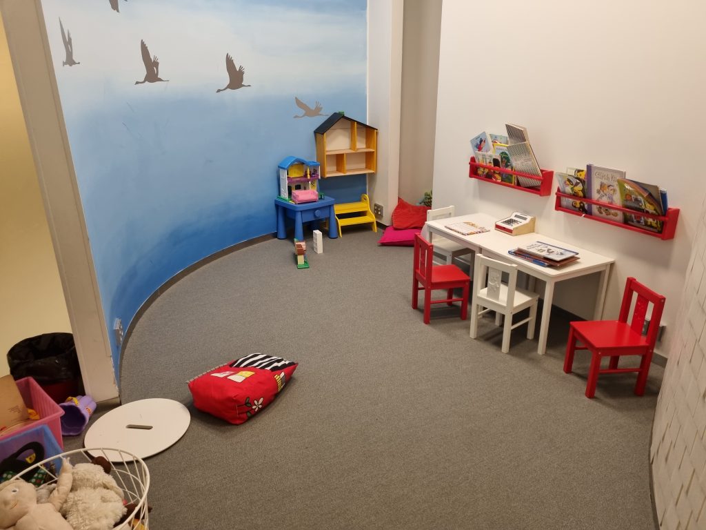 review hilton helsinki airport child area